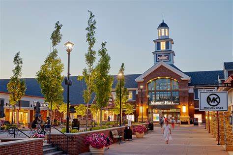 Woodbury Common Premium Outlets: A Shopper's 